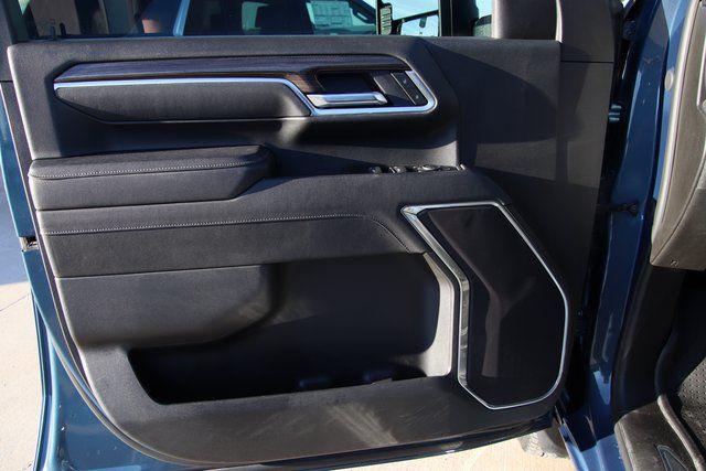 2025 Chevrolet Silverado 3500HD 4WD Crew Cab Long Bed LT