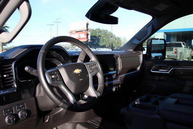 2025 Chevrolet Silverado 3500HD 4WD Crew Cab Long Bed LT