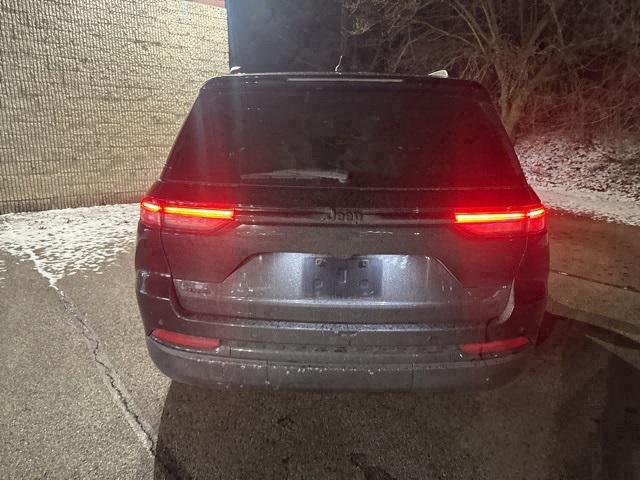 2023 Jeep Grand Cherokee Altitude 4x4