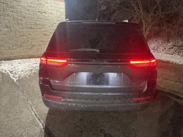 2023 Jeep Grand Cherokee Altitude 4x4 2023 Jeep Grand Cherokee Altitude 4x4