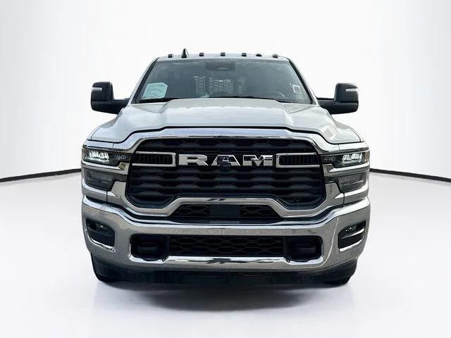 2026 RAM Ram 3500 Chassis Cab RAM 3500 TRADESMAN CREW CAB CHASSIS 4X4 60 CA
