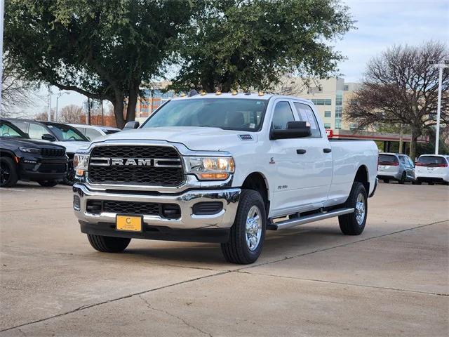 2019 RAM 2500 Tradesman Crew Cab 4x4 8 Box