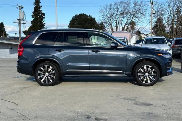 2025 Volvo XC90 B5 Core