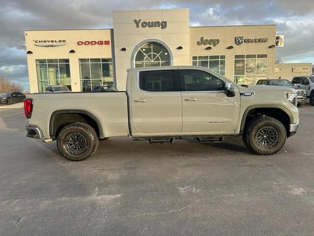 2024 GMC Sierra 1500 4WD Crew Cab Standard Box SLE