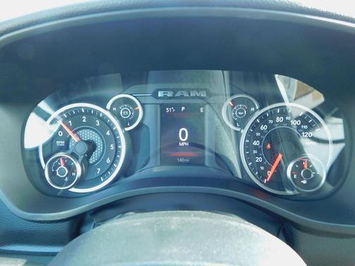 2026 Ram 1500 Big Horn Crew Cab 4x4 57 Box