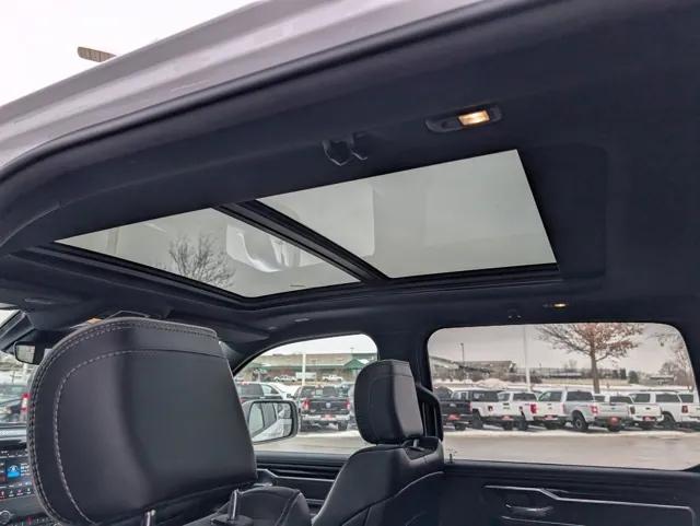 2021 RAM 1500 Laramie Crew Cab 4x4 57 Box