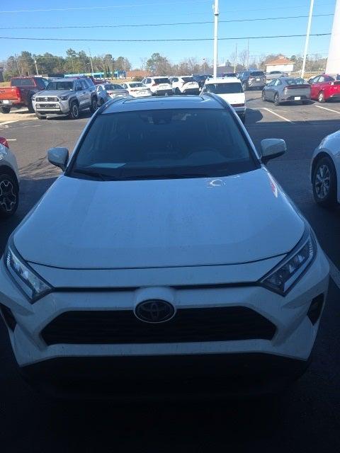 2020 Toyota RAV4 XLE 2020 Toyota RAV4 XLE