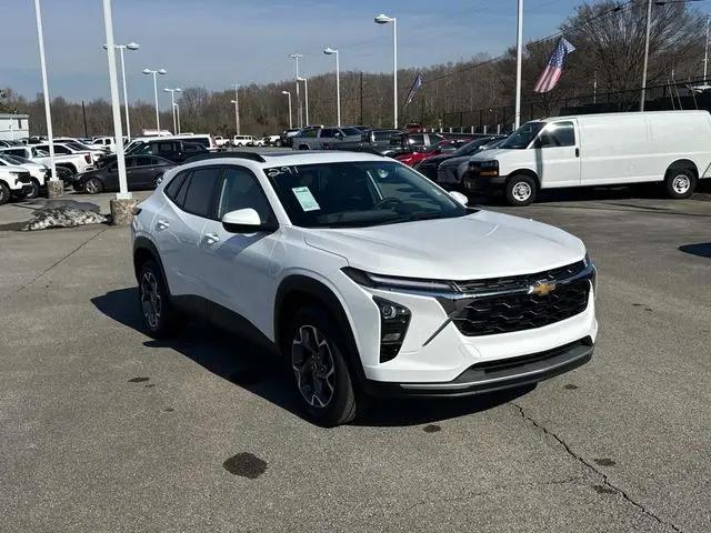 2026 Chevrolet Trax FWD LT