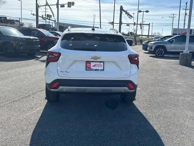 2026 Chevrolet Trax FWD LT