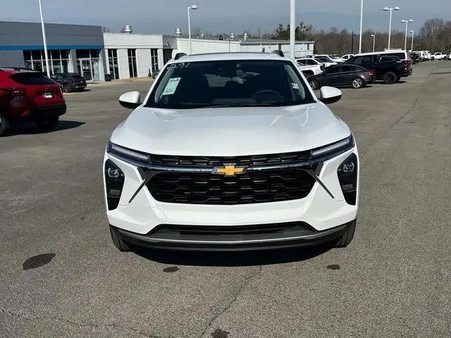 2026 Chevrolet Trax FWD LT