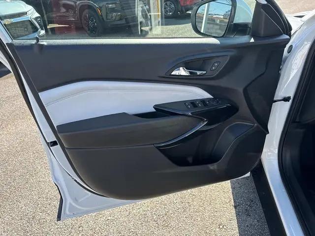 2026 Chevrolet Trax FWD LT
