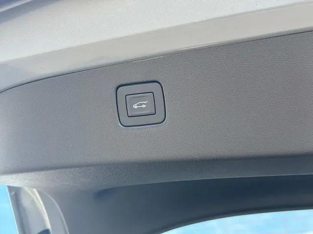 2026 Buick NV Preferred FWD