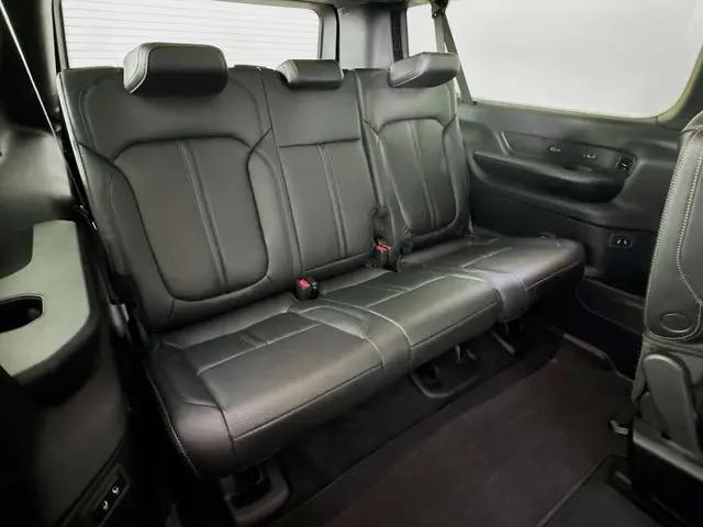 2026 Jeep Grand Wagoneer L 4x4