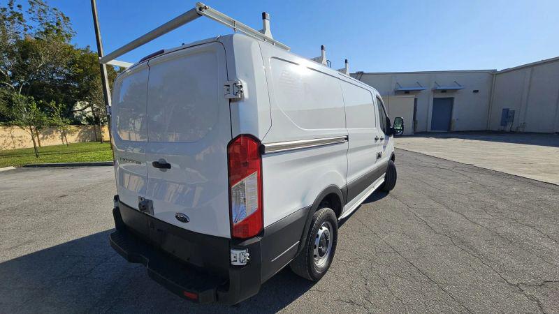 2017 Ford Transit w/60/40 Side Door w/RWB