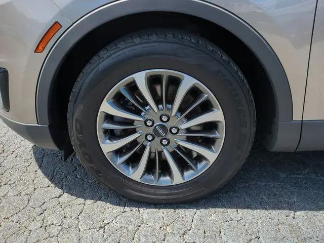 2019 Lincoln Nautilus Select