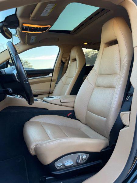 2016 Porsche Panamera S