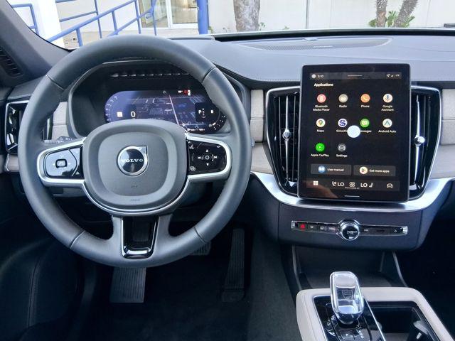 2026 Volvo XC90 Ultra, B6 AWD Gas (mild hybrid), Gasoline, Bright, 7 Seats