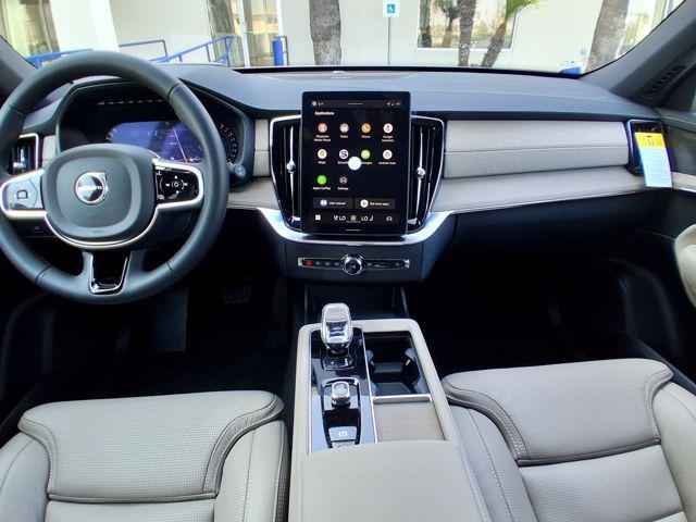 2026 Volvo XC90 Ultra, B6 AWD Gas (mild hybrid), Gasoline, Bright, 7 Seats