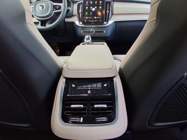 2026 Volvo XC90 Ultra, B6 AWD Gas (mild hybrid), Gasoline, Bright, 7 Seats