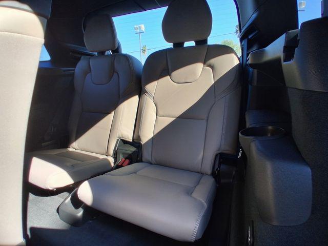 2026 Volvo XC90 Ultra, B6 AWD Gas (mild hybrid), Gasoline, Bright, 7 Seats