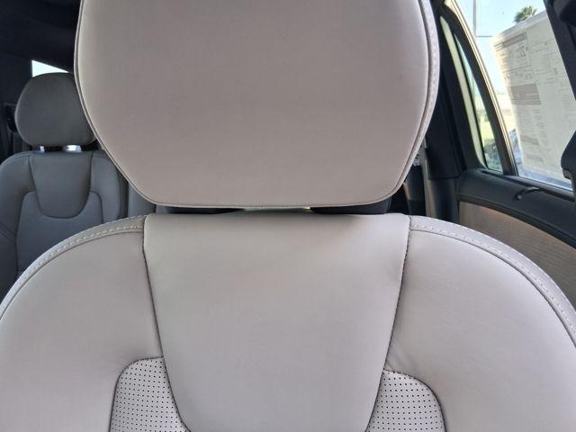 2026 Volvo XC90 Ultra, B6 AWD Gas (mild hybrid), Gasoline, Bright, 7 Seats