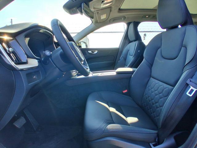 2026 Volvo XC60 B5 Core