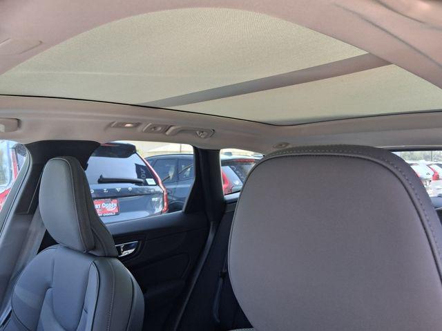 2026 Volvo XC60 B5 Core