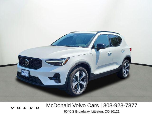 2026 Volvo XC40 Plus, B5 AWD Gas (mild hybrid), Dark for sale in Littleton, CO