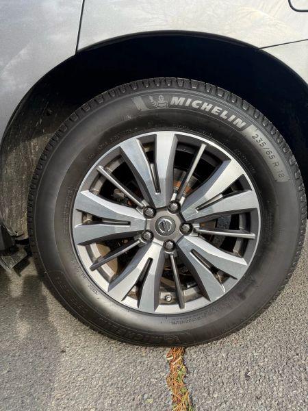 2017 Nissan Pathfinder SV