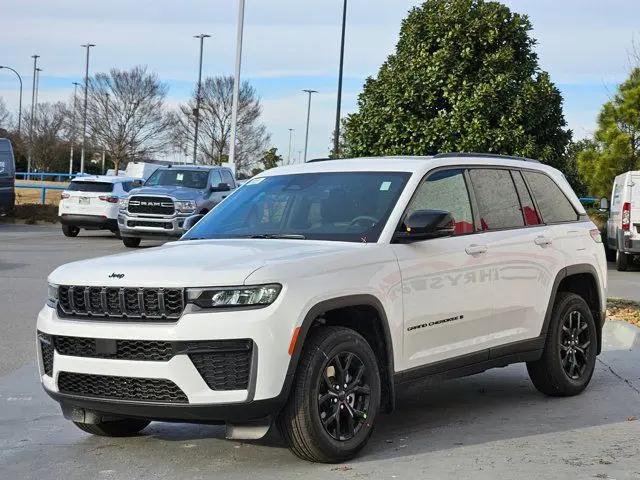 2026 Jeep Grand Cherokee Altitude 4x4