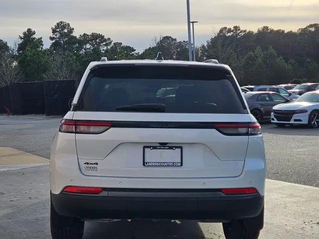 2026 Jeep Grand Cherokee Altitude 4x4