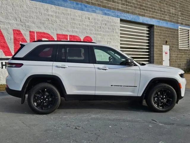2026 Jeep Grand Cherokee Altitude 4x4