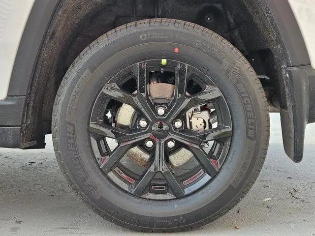 2026 Jeep Grand Cherokee Altitude 4x4