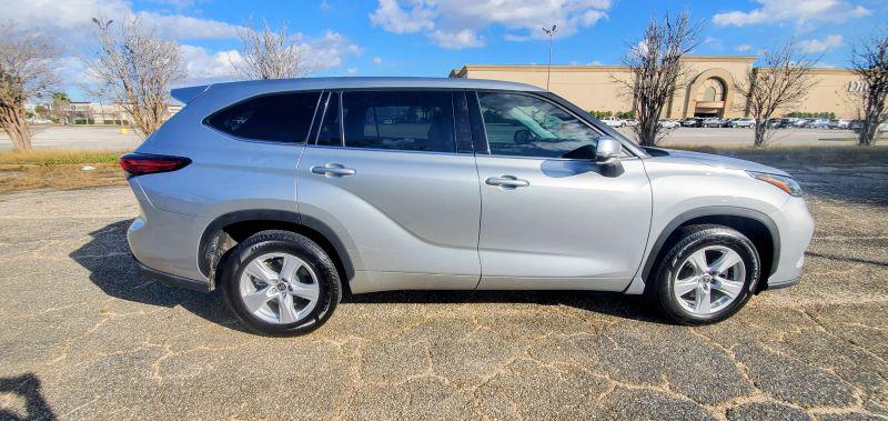 2021 Toyota Highlander LE