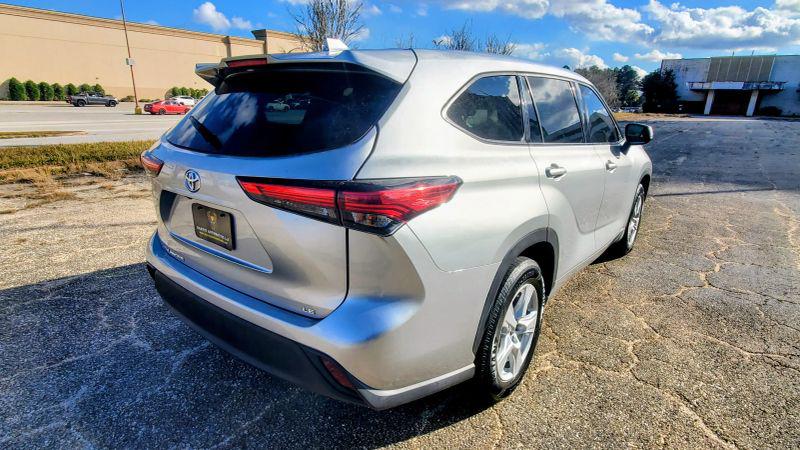 2021 Toyota Highlander LE