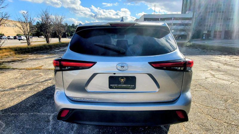 2021 Toyota Highlander LE