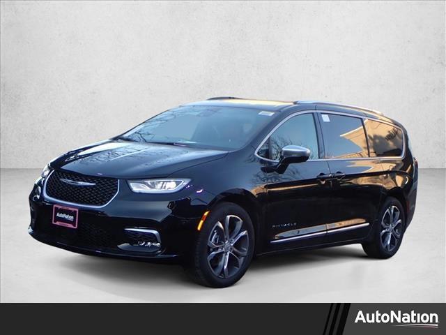 2026 Chrysler Pacifica Pinnacle for sale in Englewood, CO