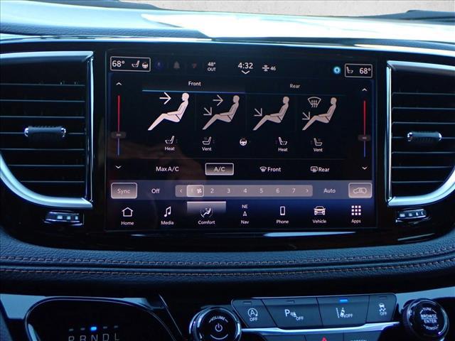 2026 Chrysler Pacifica Pinnacle