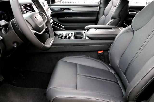 2026 Jeep Grand Wagoneer Limited Altitude 4x4