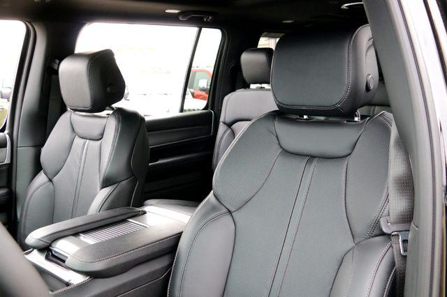 2026 Jeep Grand Wagoneer Limited Altitude 4x4