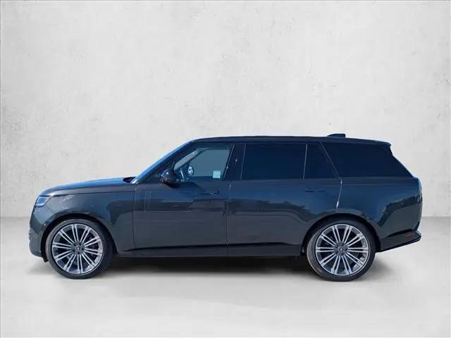 2025 Land Rover Range Rover P530 SE 7 Seat