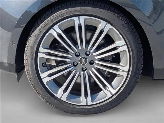 2025 Land Rover Range Rover P530 SE 7 Seat