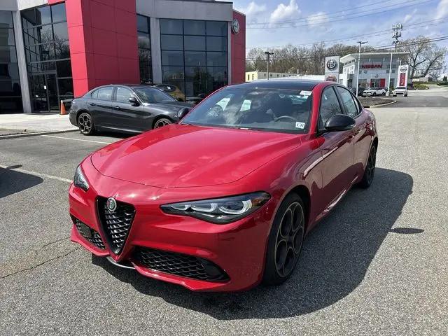 2025 Alfa Romeo Giulia Intensa AWD