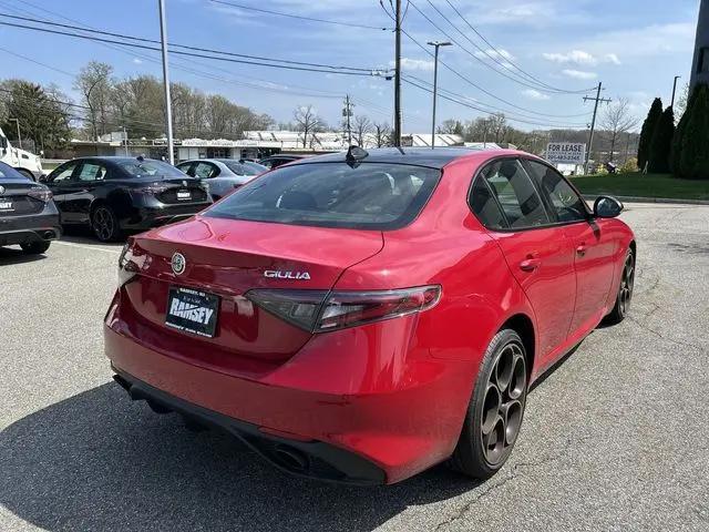 2025 Alfa Romeo Giulia Intensa AWD