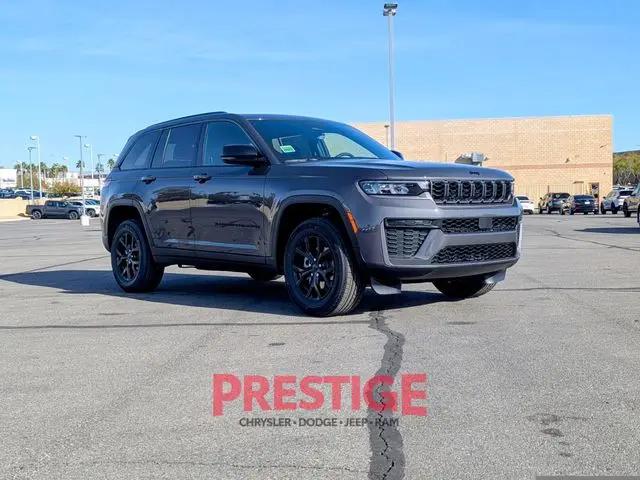 2026 Jeep Grand Cherokee Altitude 4x4