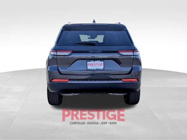 2026 Jeep Grand Cherokee Altitude 4x4