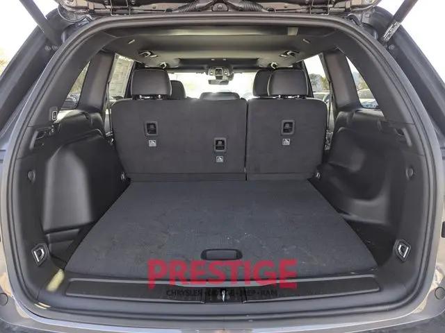 2026 Jeep Grand Cherokee Altitude 4x4
