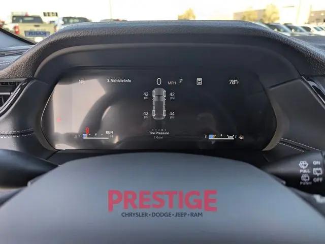 2026 Jeep Grand Cherokee Altitude 4x4