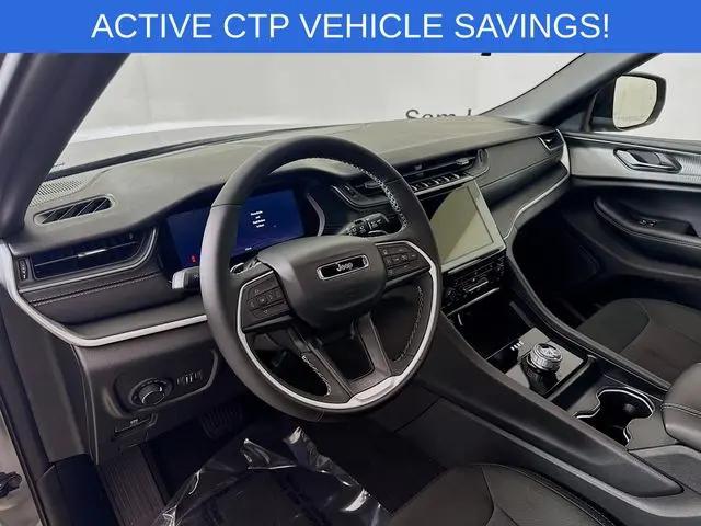 2025 Jeep Grand Cherokee L Laredo 4x4
