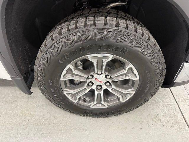 2026 GMC Sierra 1500 Crew Cab, Short Bed, Pro, 4WD